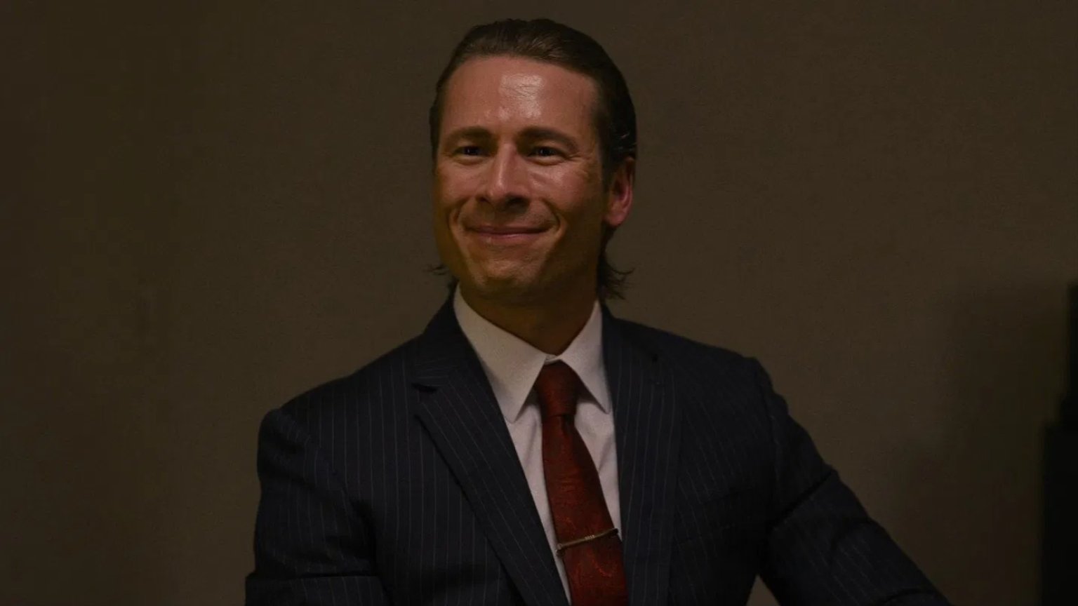 Netflix strikt Glen Powell voor dramafilm over chemiebedrijf Monsanto