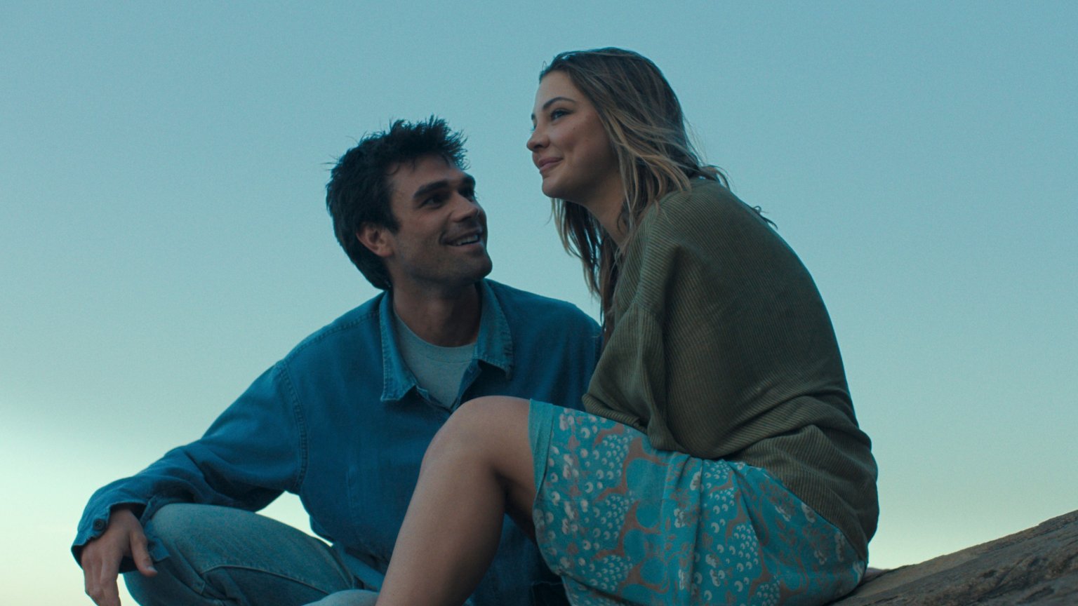 'The Map that Leads to You' trailer: nieuwe romcom met KJ Apa vanaf deze zomer te zien