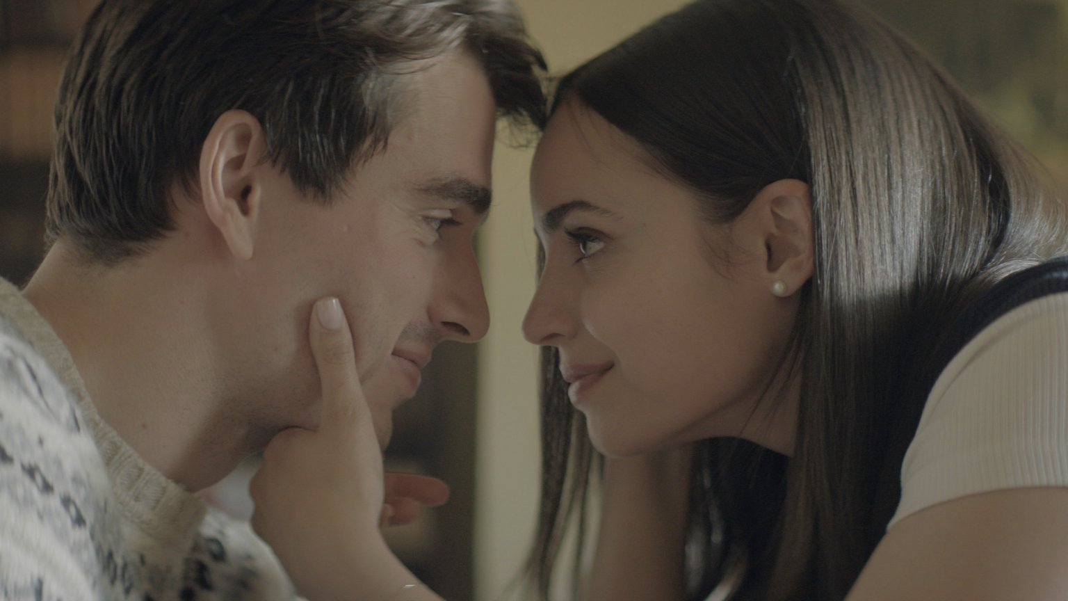 Nieuwe ontroerende romcom met Sofia Carson nu te zien op Netflix