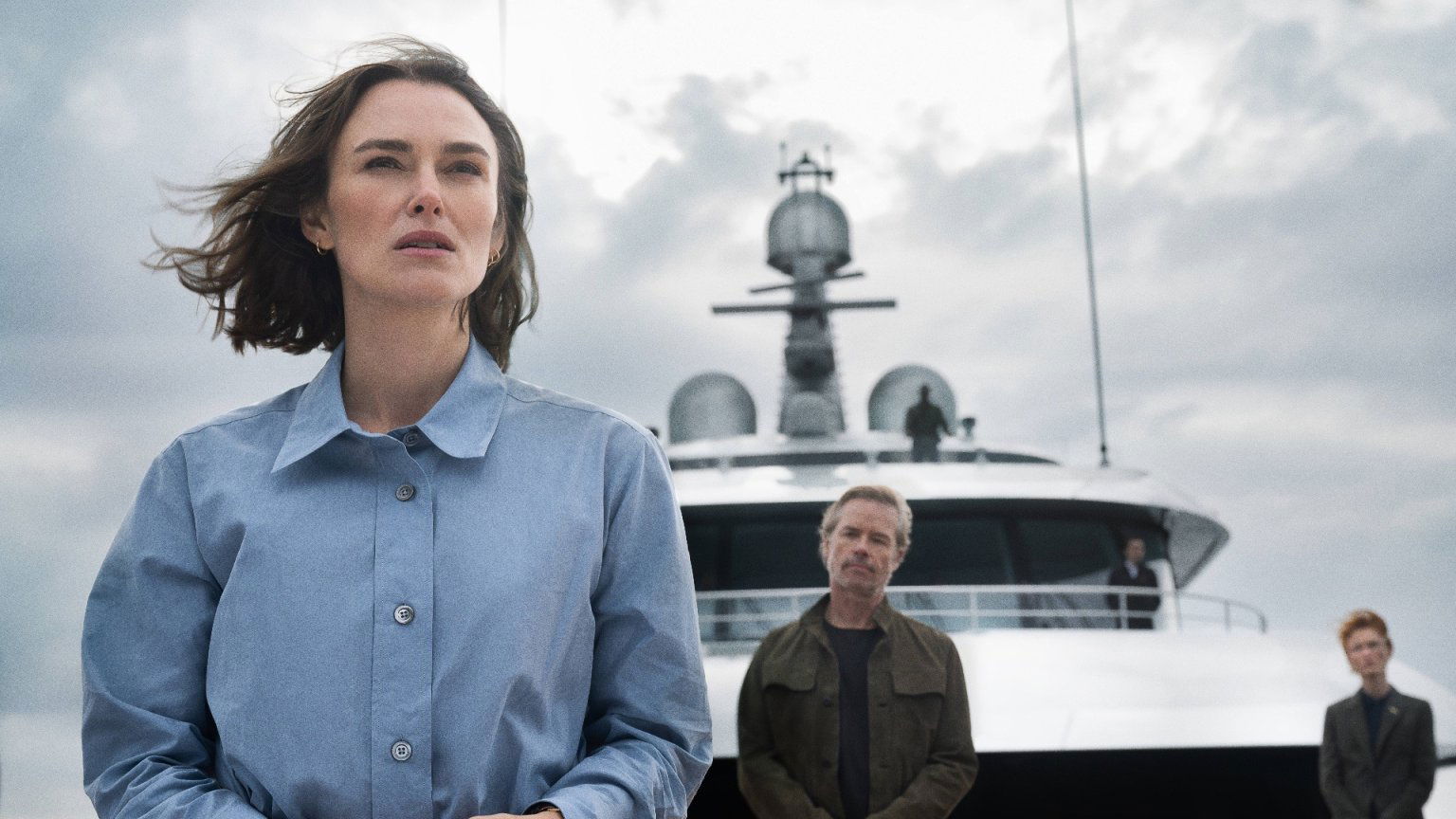 Netflix deelt eerste beelden en releasedatum van spannende nieuwe thriller met Keira Knightley