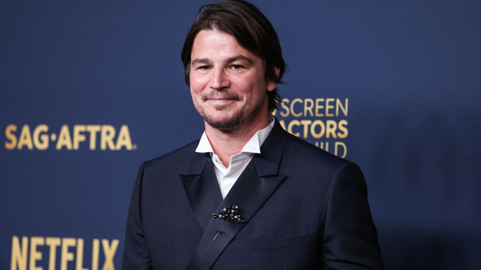 Opnames begonnen van nieuwe Netflix-serie met Josh Hartnett: extra castleden toegevoegd