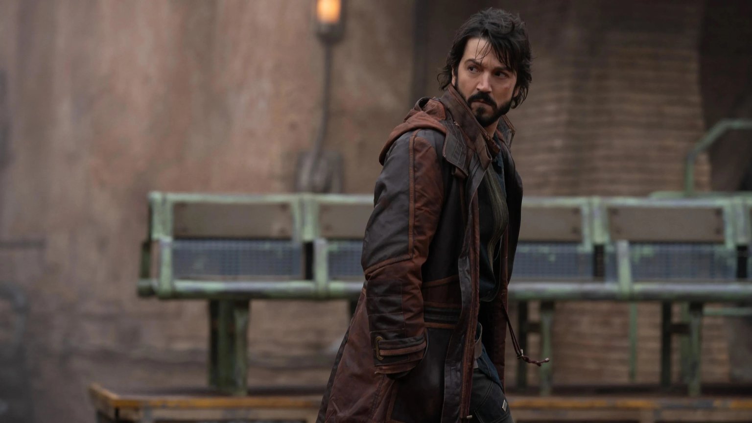 Netflix bestelt meerdere Mexicaanse titels, waaronder film met 'Andor'-ster