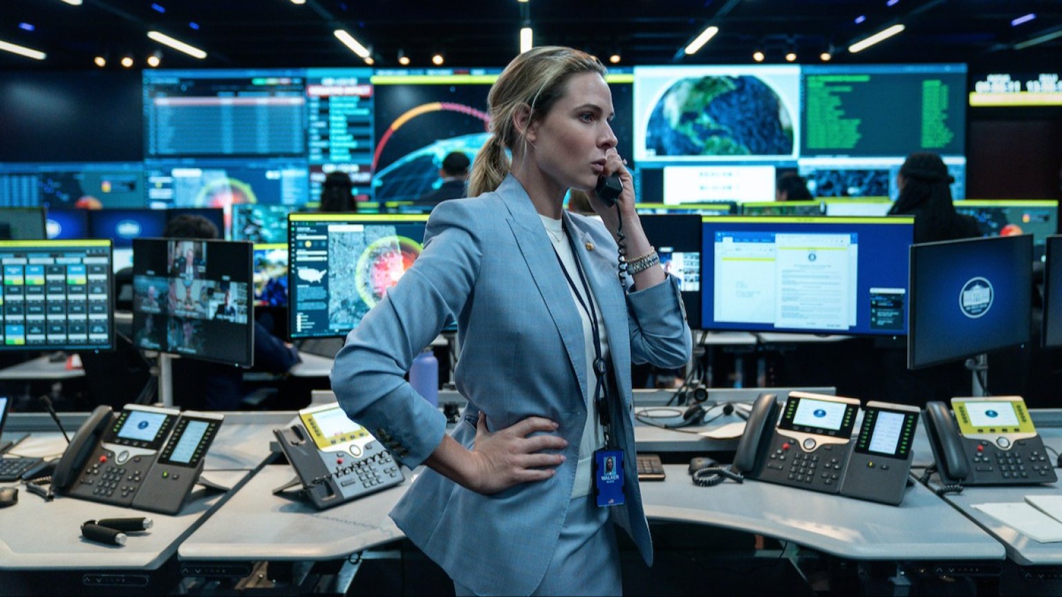 Netflix onthult nieuwe beelden van gloednieuwe politieke thriller met Rebecca Ferguson