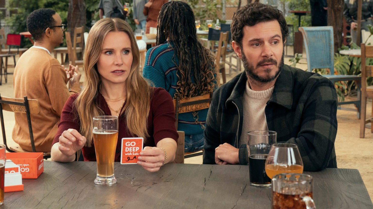 Netflix onthult nieuwe castleden van 'Nobody Wants This' seizoen 2