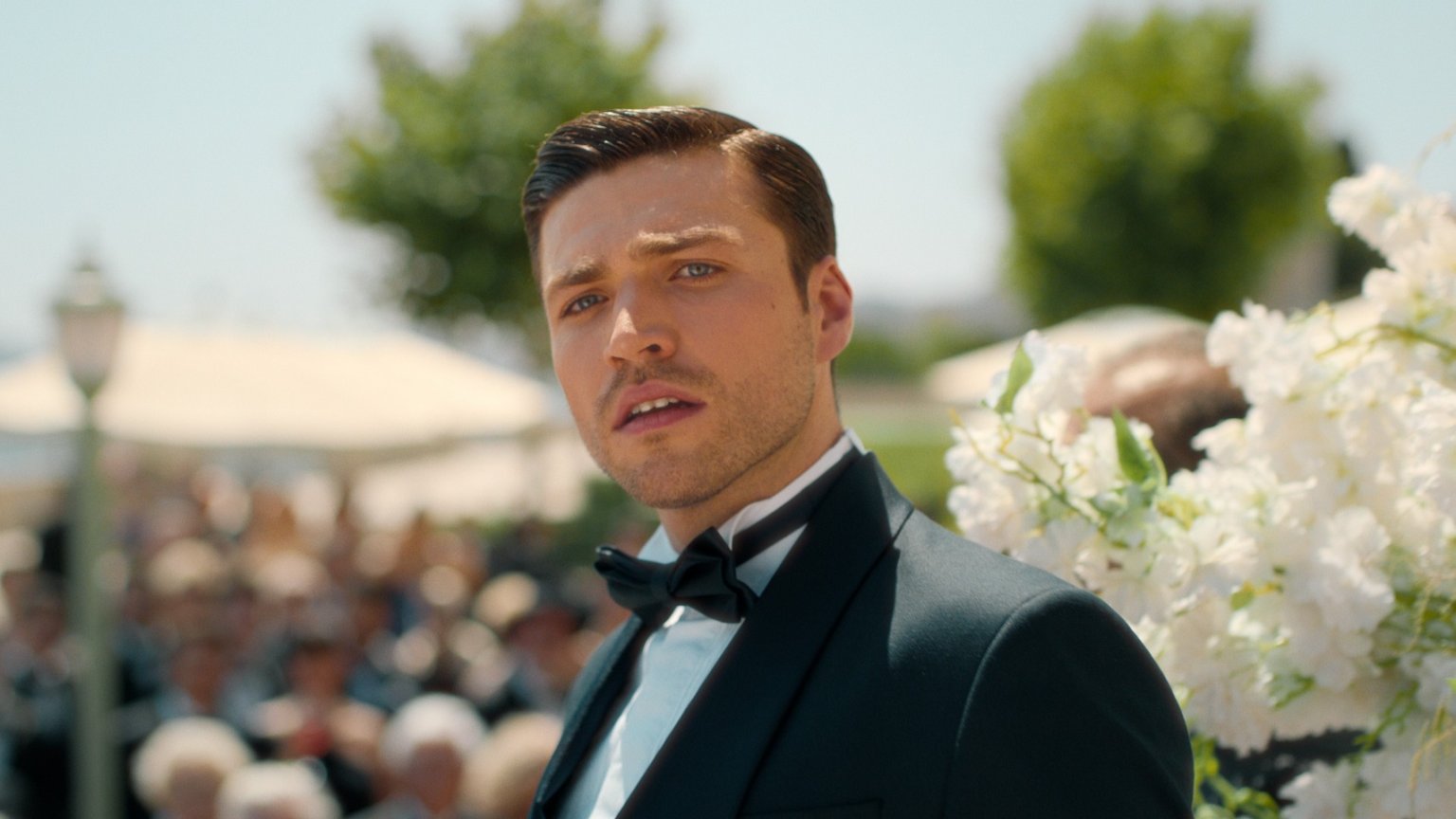 Grote verrassing: gloednieuwe romcom schiet megahoog de Netflix top 10 binnen