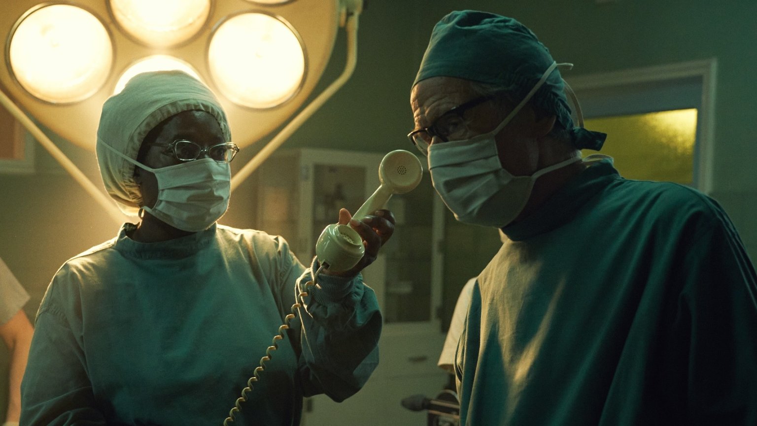 Netflix-kijkers sprakeloos door waargebeurd drama met Bill Nighy: 'Prachtig!'