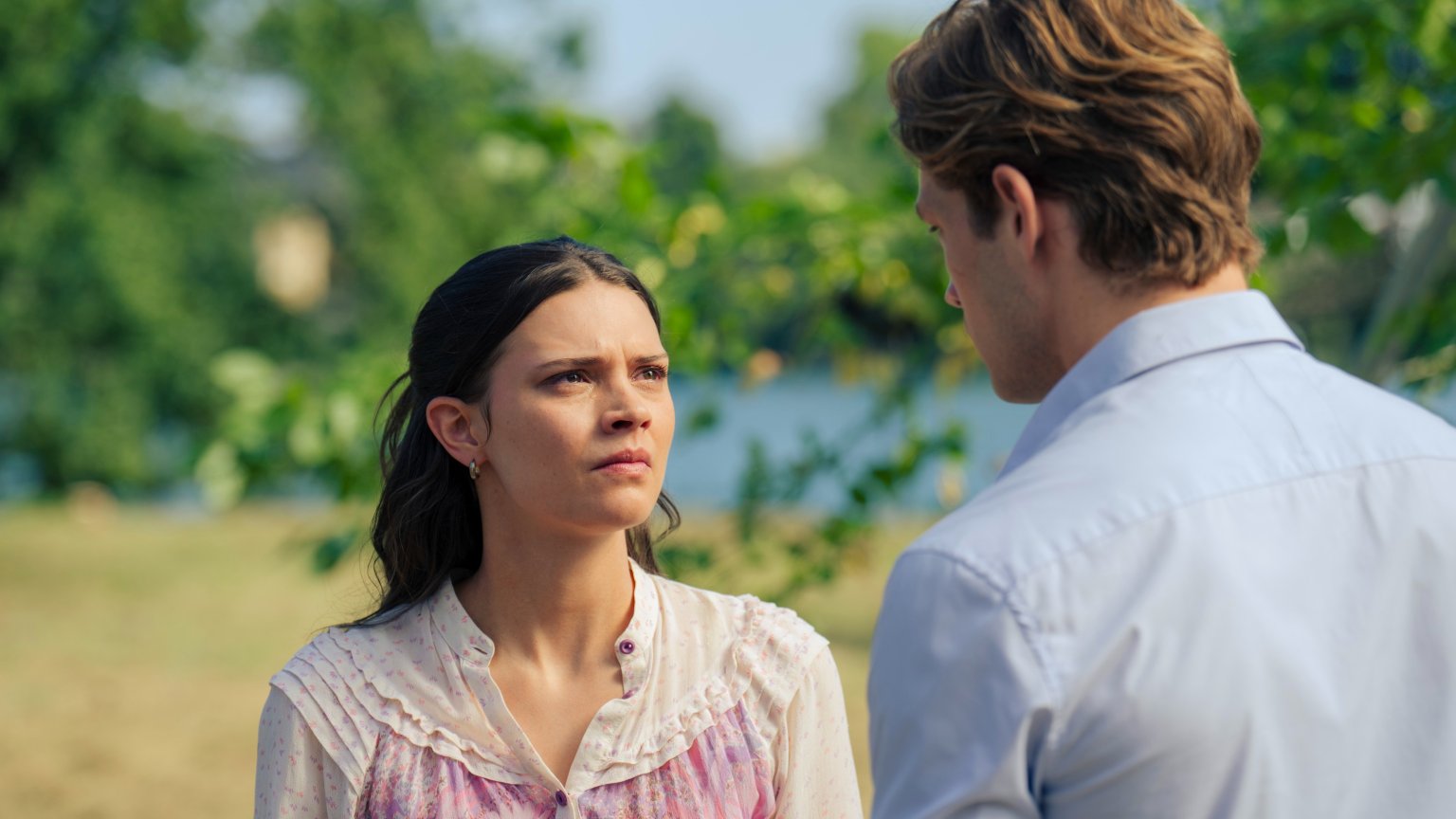 Problemen voor James en Ruby in de trailer van 'Maxton Hall' seizoen 2