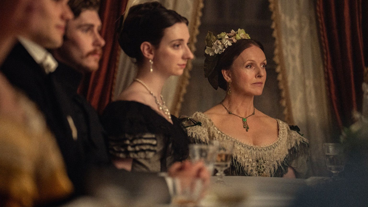Klaar met 'House of Guinness'? Bekijk ook deze 5 historische series op Netflix