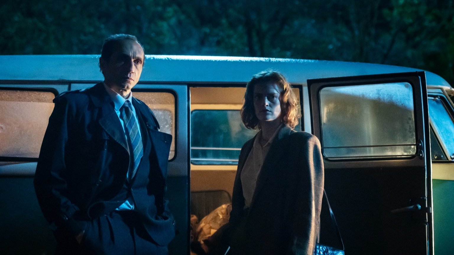 Nieuw mysterie schiet megahoog de Netflix top 10 binnen: 'Aan de buis gekluisterd'