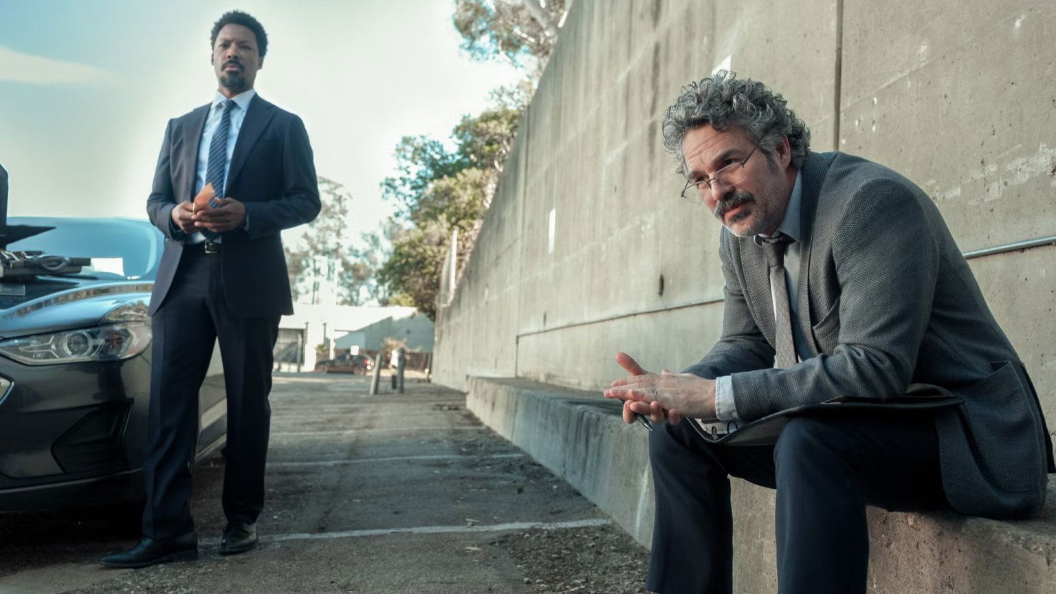 Mark Ruffalo jaagt op een juwelendief in de trailer van detective 'Crime 101'