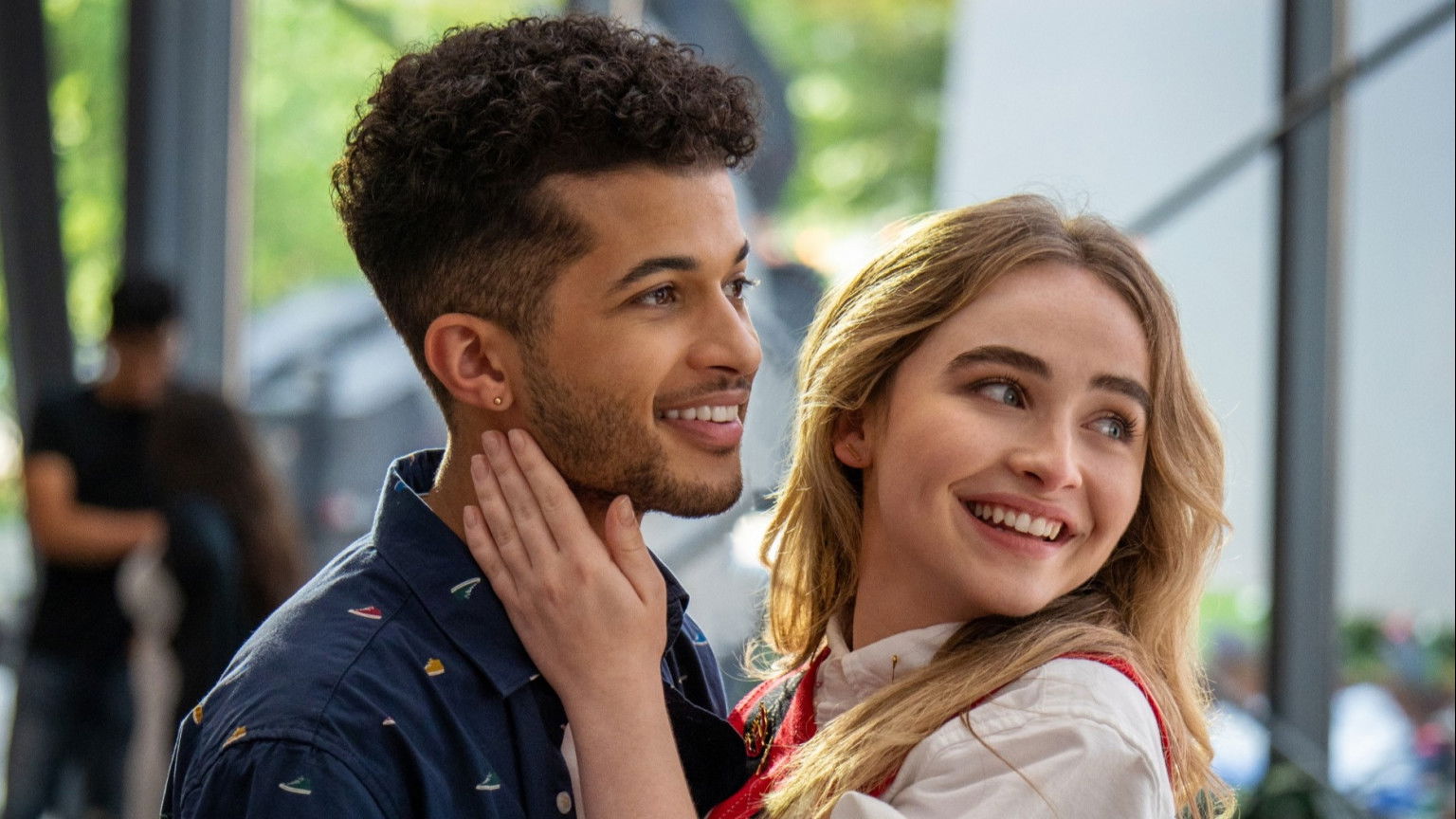 Netflix maakt een 'Alice in Wonderland'-musicalfilm met Sabrina Carpenter als Alice