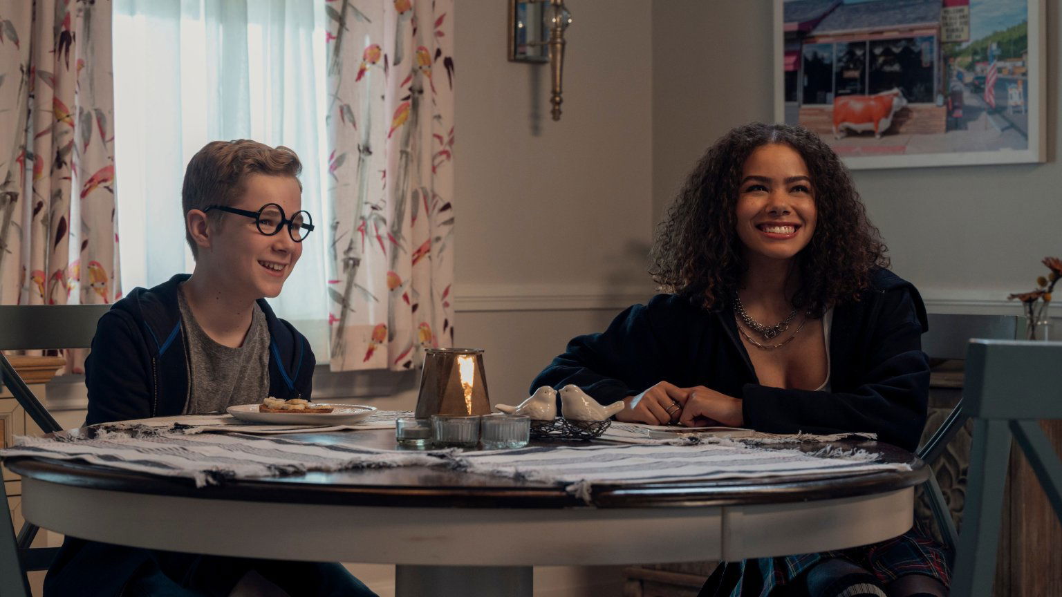 Drie nieuwe acteurs gestrikt voor 'Ginny & Georgia' seizoen 4 op Netflix