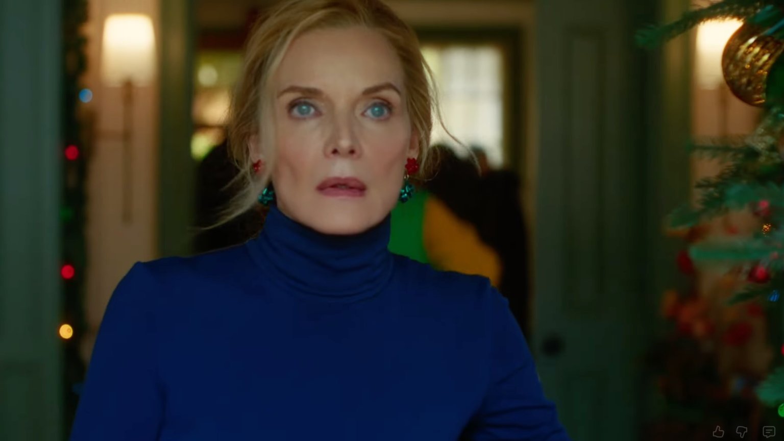 Michelle Pfeiffer komt voor zichzelf op in de trailer van komische kerstfilm 'Oh. What. Fun.'