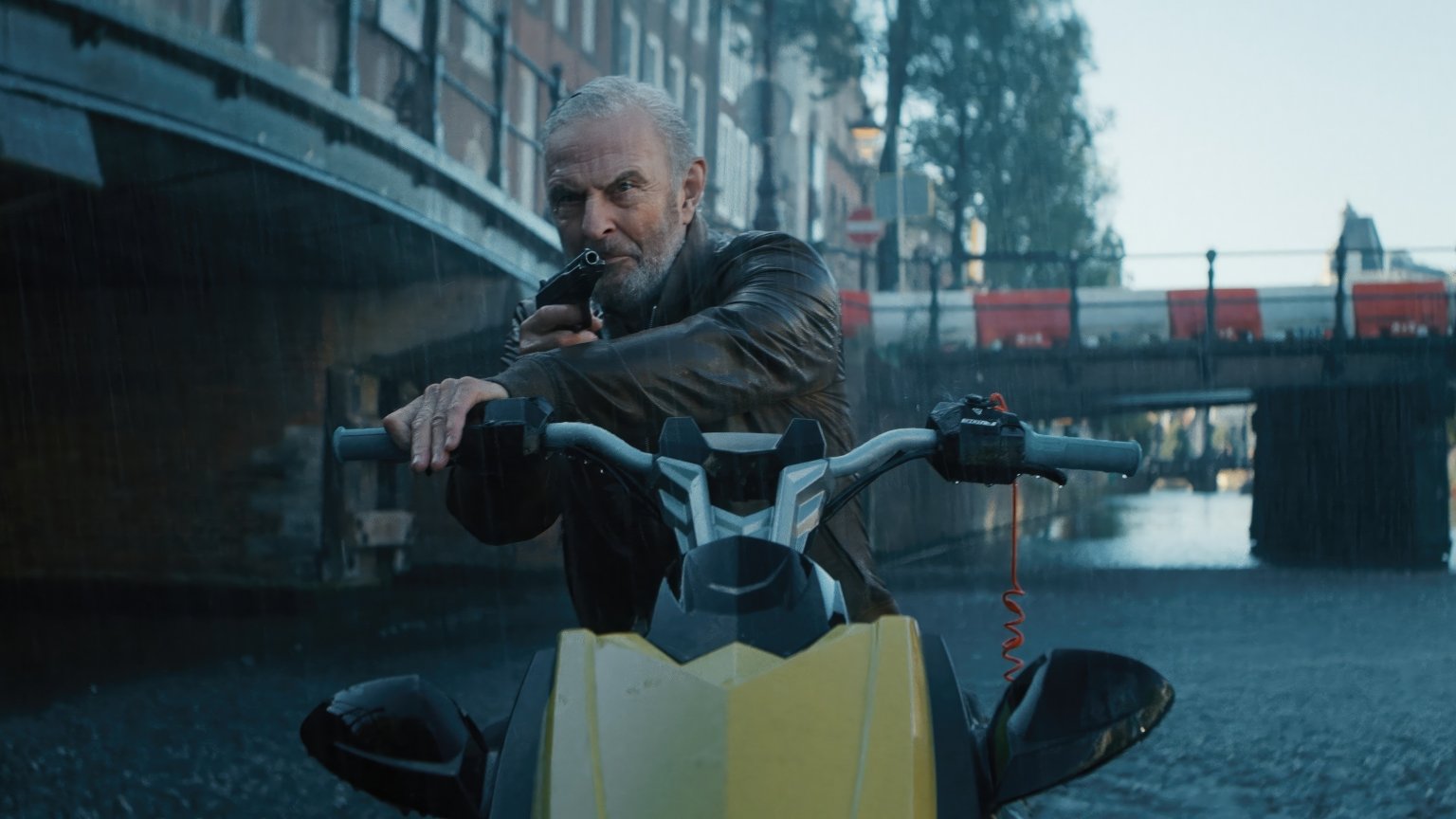 De grachten zijn onveilig in de nieuwe trailer van 'Amsterdamned II'
