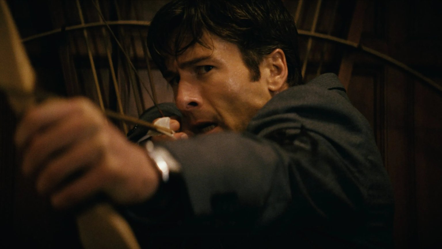 Glen Powell en Margaret Qualley schitteren in de trailer van thriller 'How to Make a Killing'