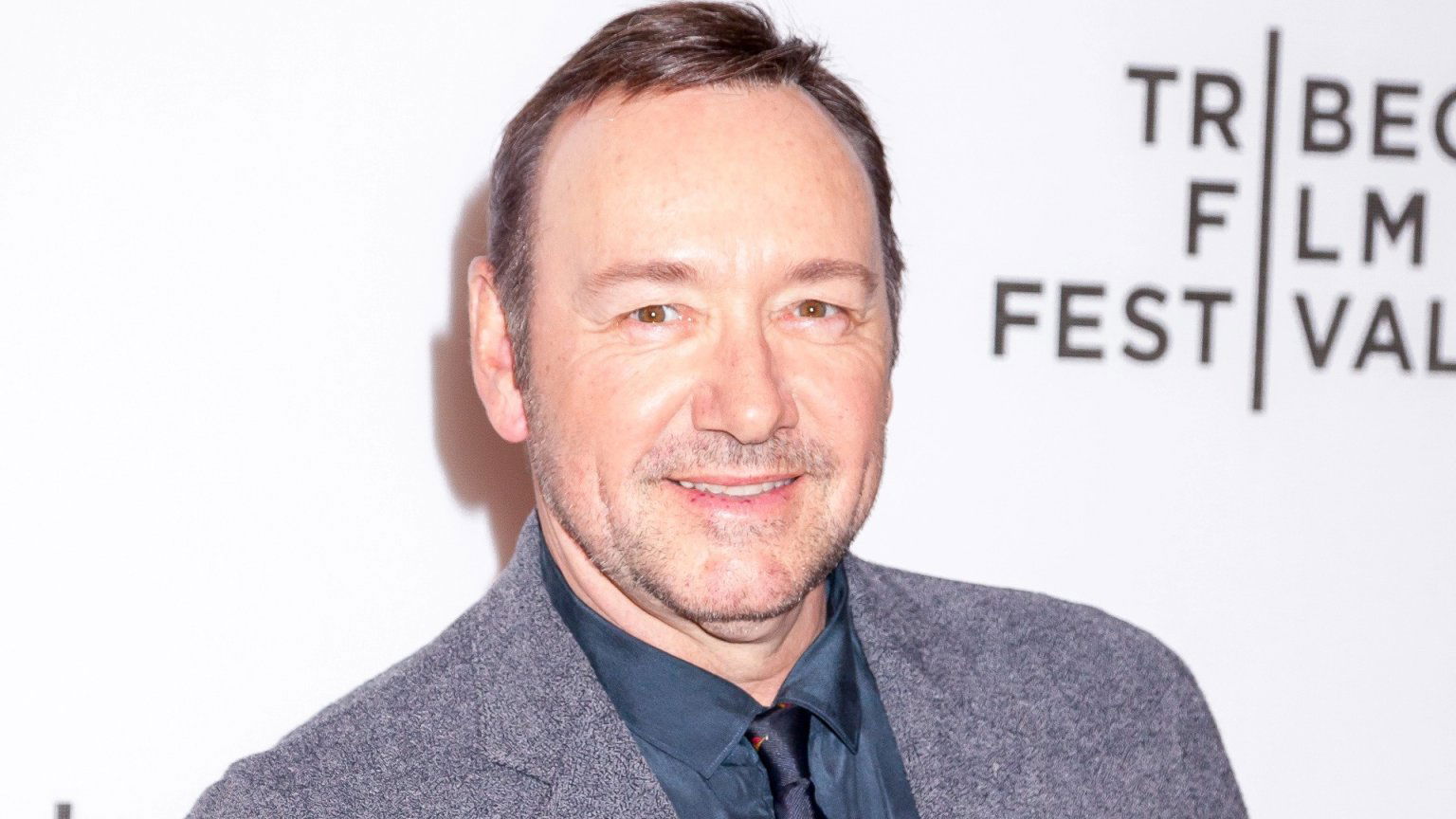 Eerder vrijgesproken Kevin Spacey krijgt datum van volgende rechtszaak te horen