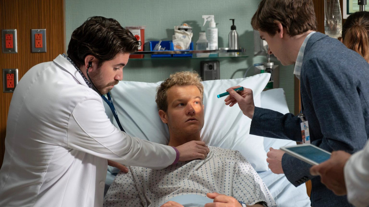 Nieuwste seizoen van veelgeprezen ziekenhuisserie nu te zien op Netflix