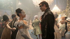 'Bridgerton'-maker hint naar 'sappig conflict' in seizoen 4 op Netflix: 'Staat veel op het spel'