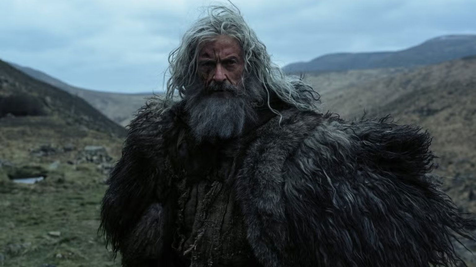 Hugh Jackman is Robin Hood in de trailer van duistere hervertelling van bekend verhaal