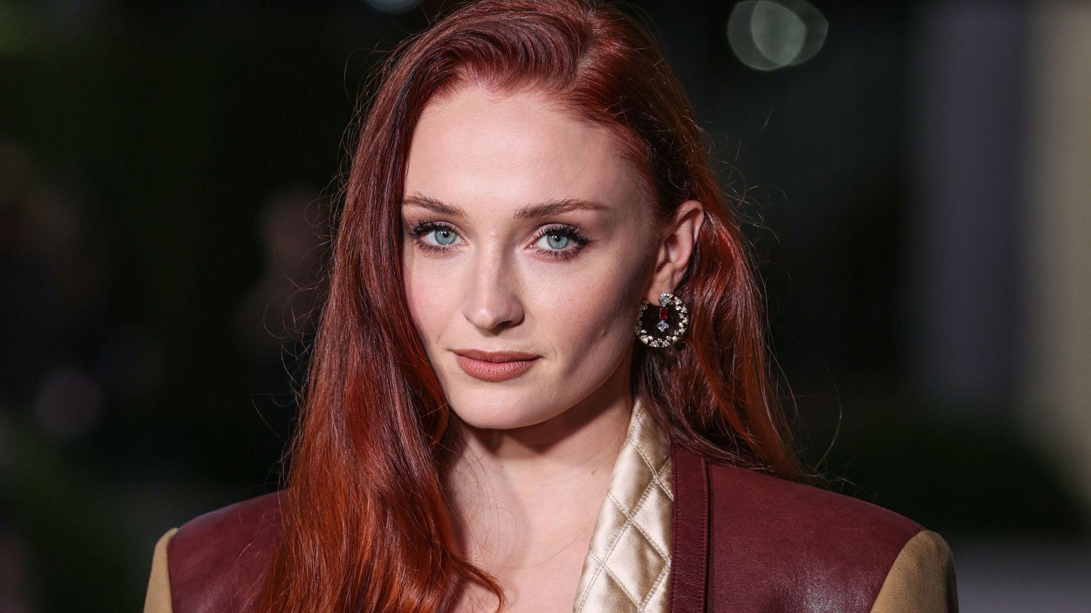 Sophie Turner transformeert in Lara Croft op eerste plaatje 'Tomb Raider'-serie
