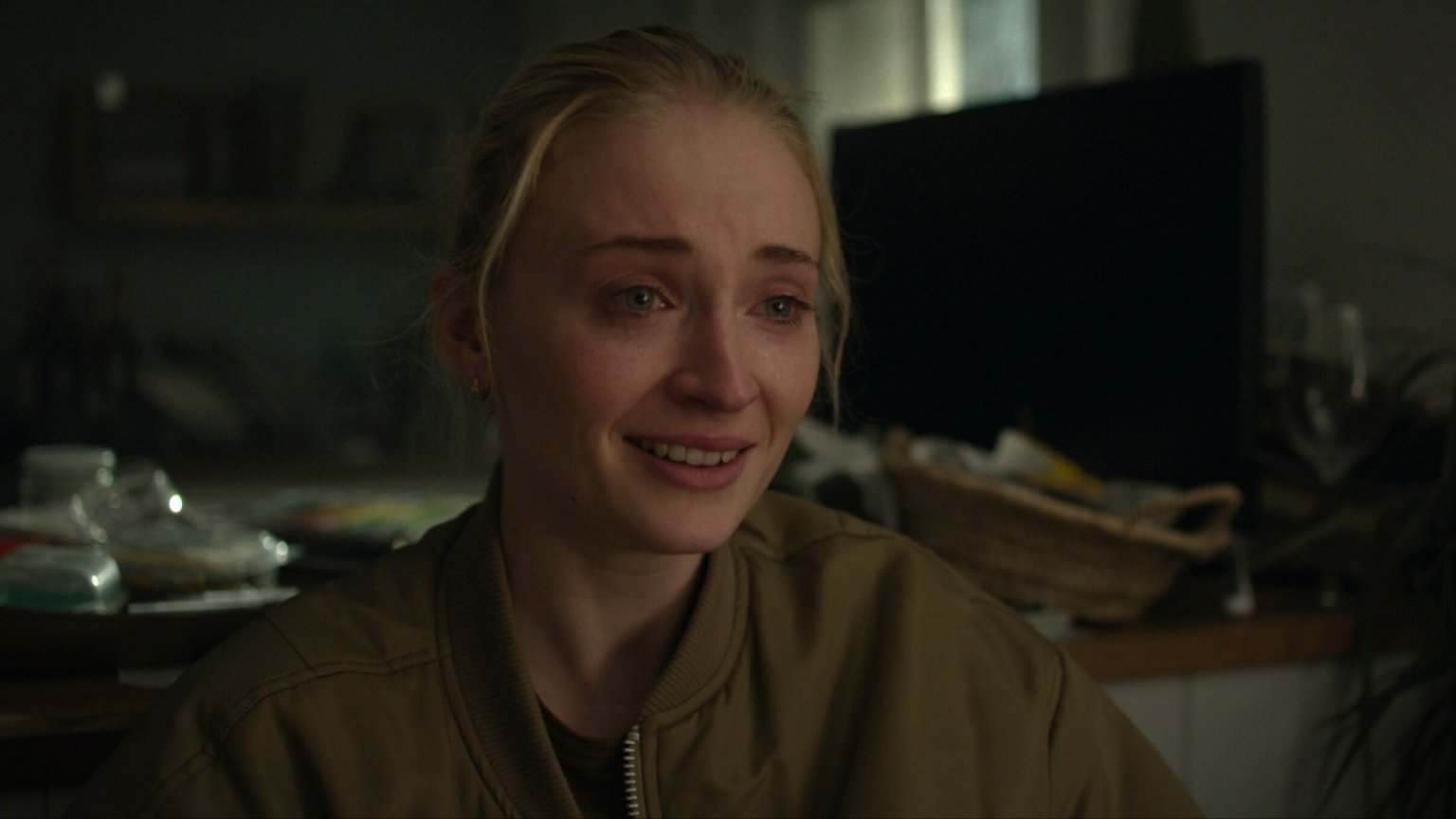 Gloednieuwe thrillerserie met Sophie Turner vanaf vandaag te zien