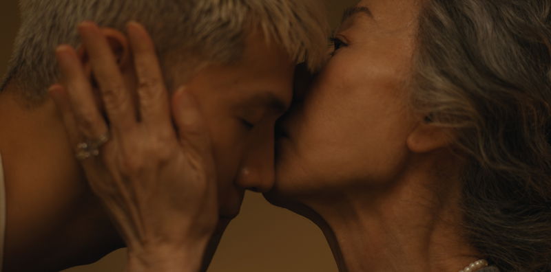 Matthew Kim als Woosh, Youn Yuh-jung als Chairwoman Park in Beef. Courtesy of Netflix © 2026