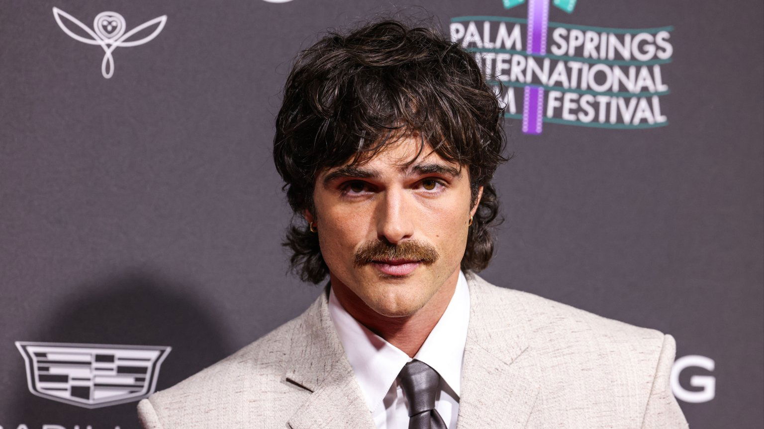 Jacob Elordi belandt in ziekenhuis tijdens opnames 'Wuthering Heights'