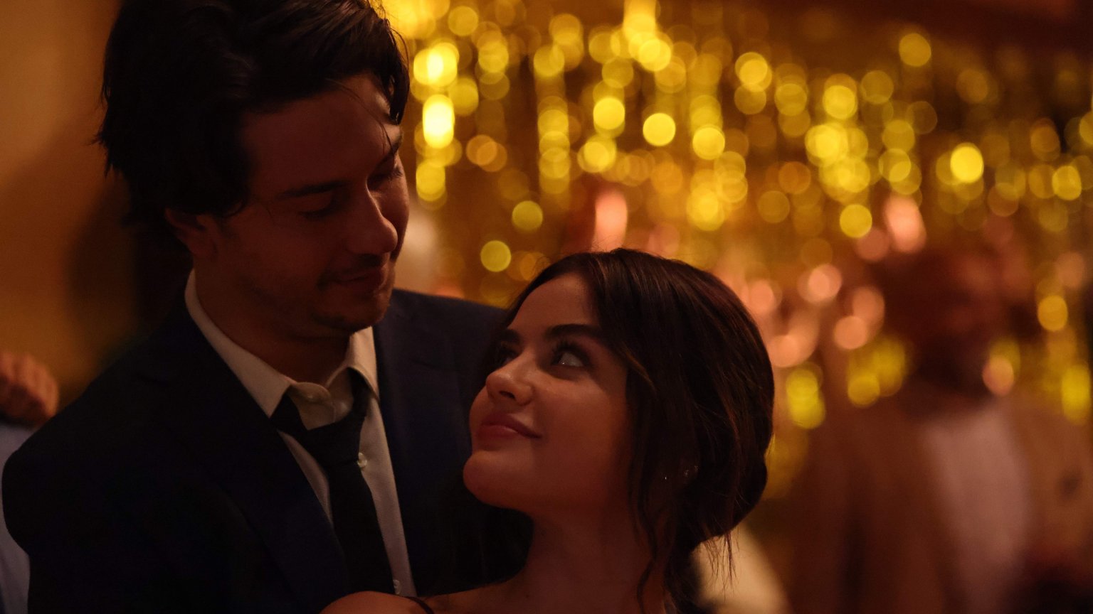 Deze romance wordt massaal bekeken in Nederland: 'Een absolute aanrader voor wie nog gelooft in toeval'