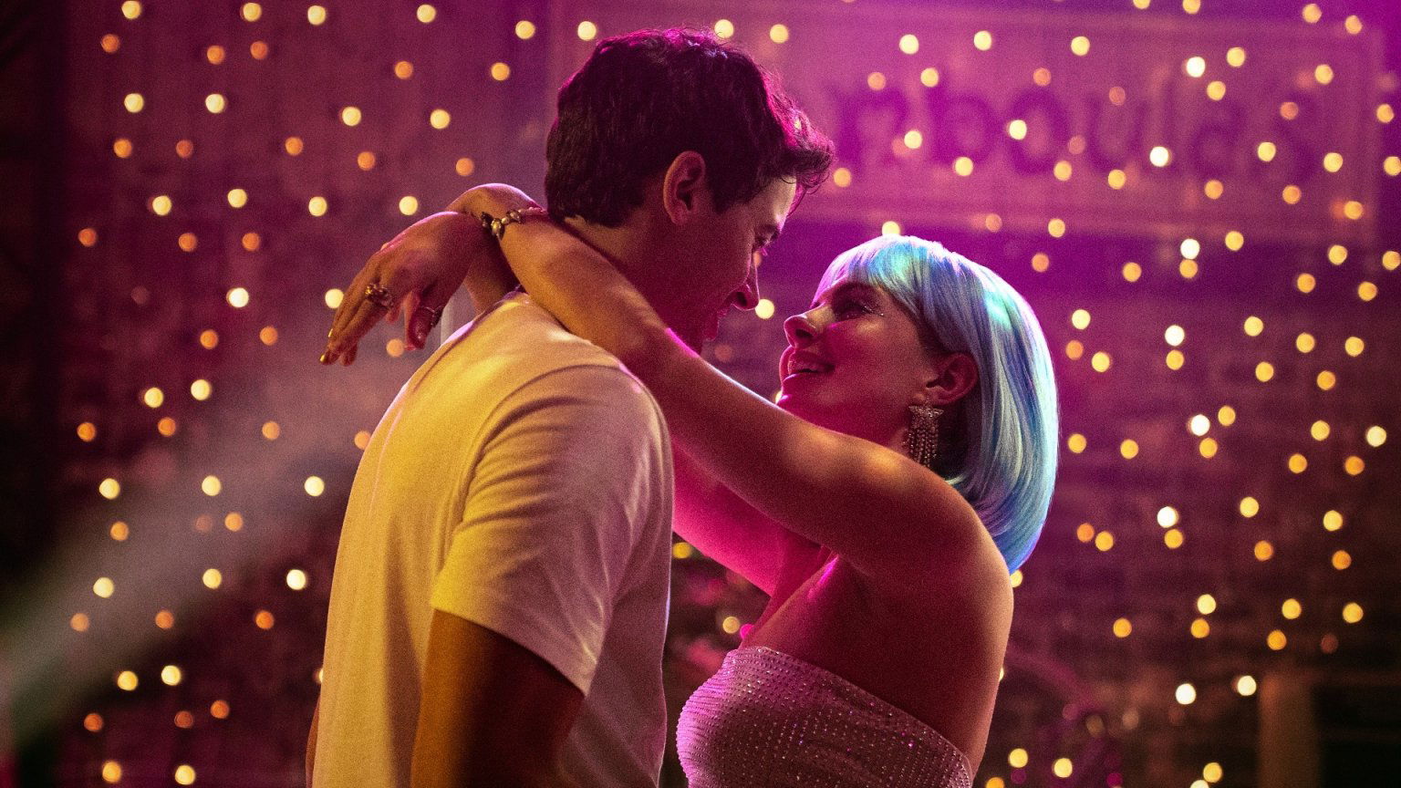 Valentijnsdag op de bank: dit zijn de 10 leukste romcoms op Netflix