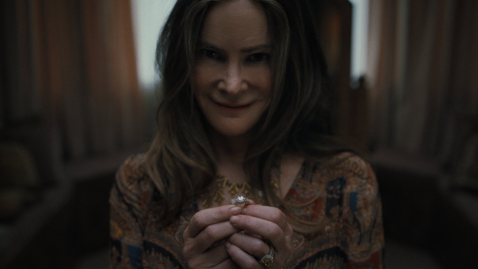 Netflix deelt veelbelovende teaser van horrorserie 'Something Very Bad Is Going to Happen'