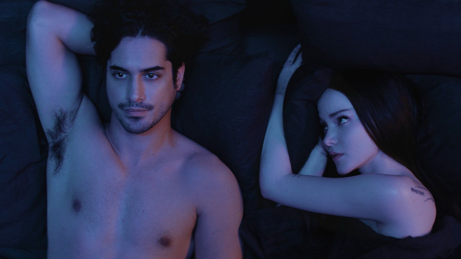 Nieuwe erotische thrillerserie over mysterieuze moord vanaf vandaag te zien