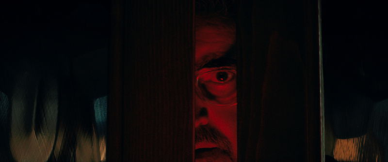 Alfred Molina als Sam in 'The Boroughs'. Afbeelding via Netflix © 2026