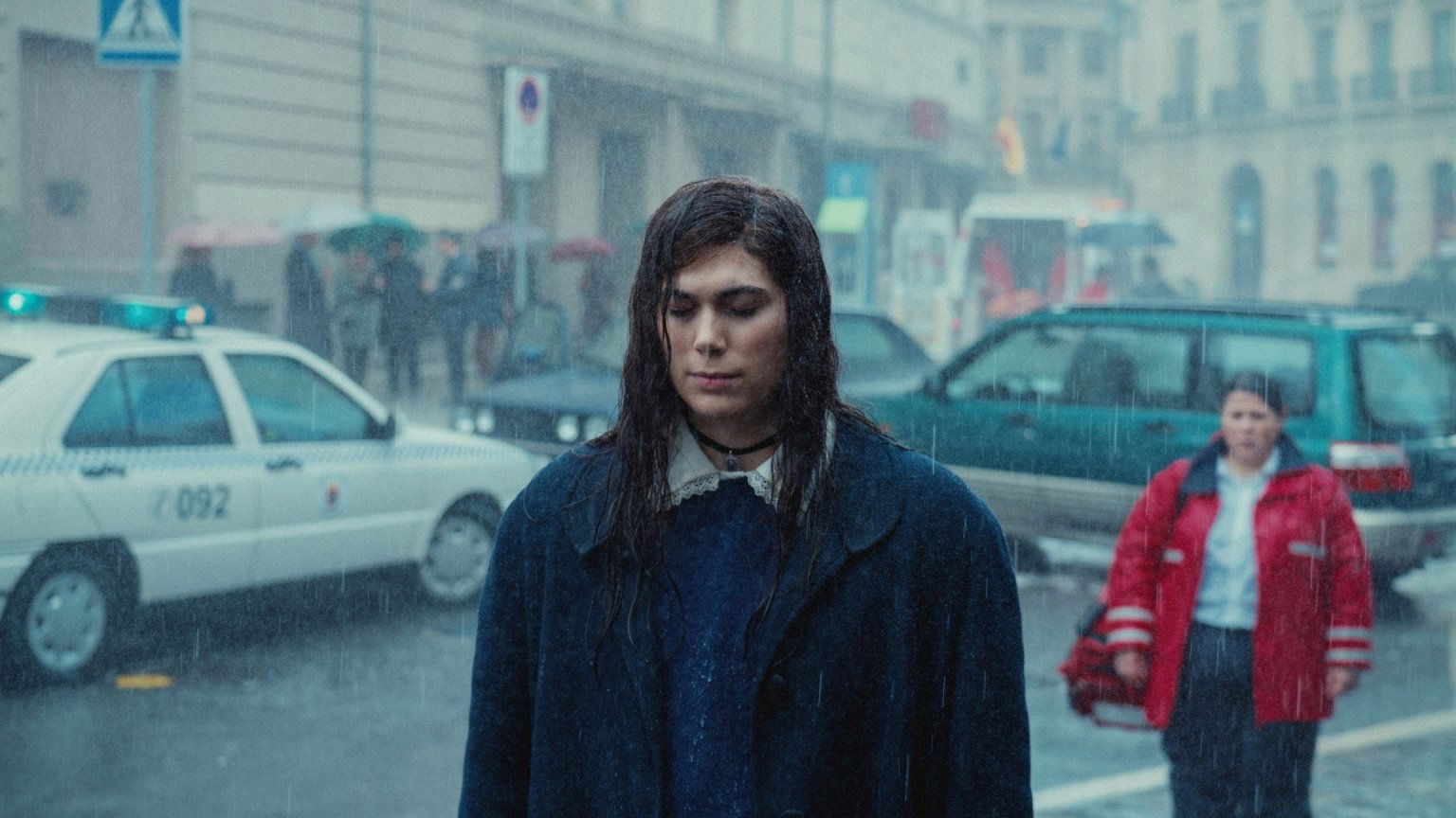 Netflix onthult eerste beelden van nieuw intiem Spaans drama 'Mi querida señorita'