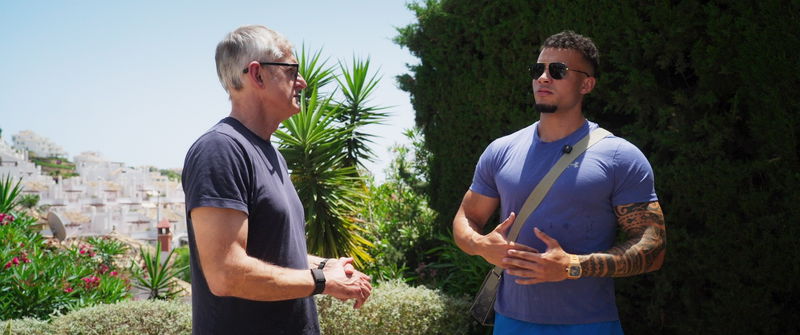 Still 'Louis Theroux: Inside the Manosphere' via Netflix