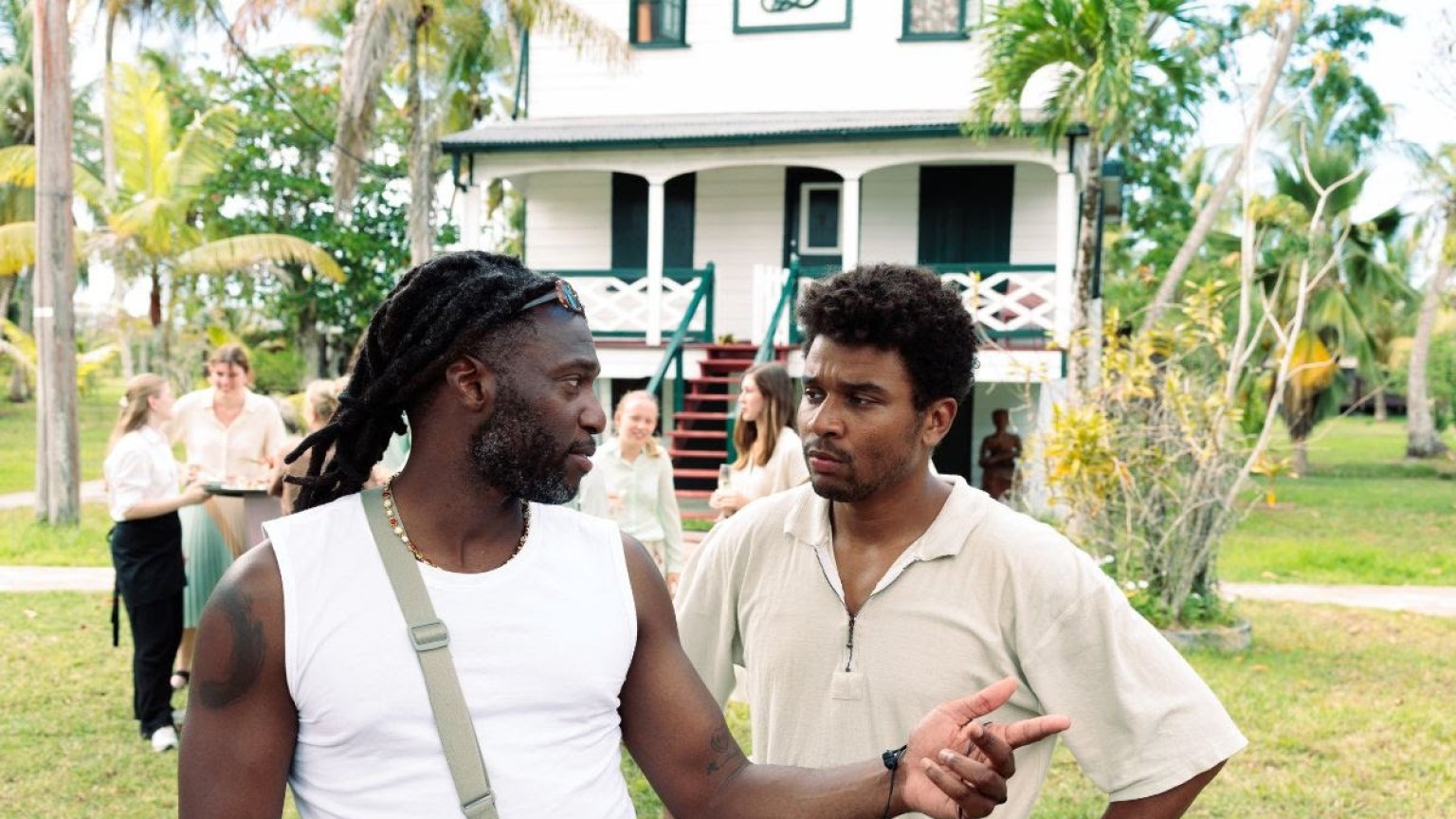 Opnames verfilming 'Onder de Paramariboom' gestart in Suriname