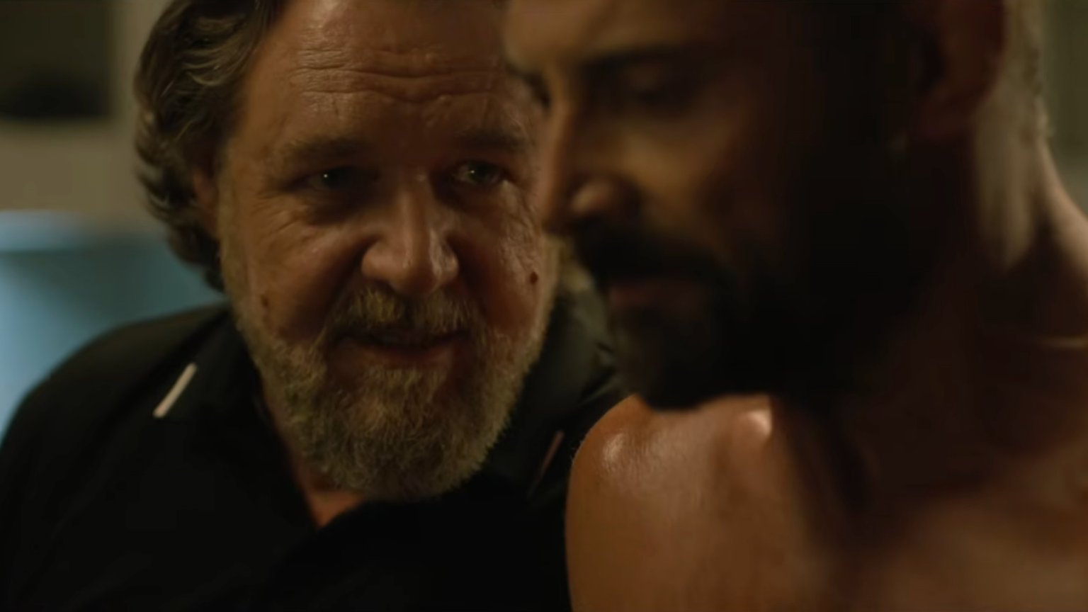 Russell Crowe schittert als legendarische coach in 'Beast'-trailer