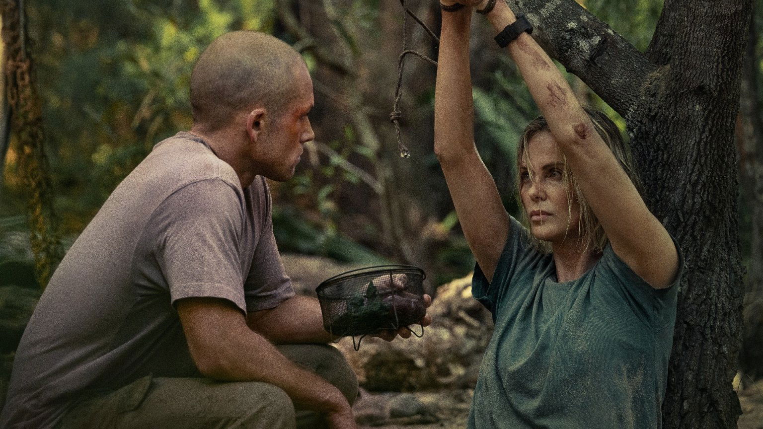 Charlize Theron moet vluchten voor haar leven in de trailer van nieuwe Netflix-thiller