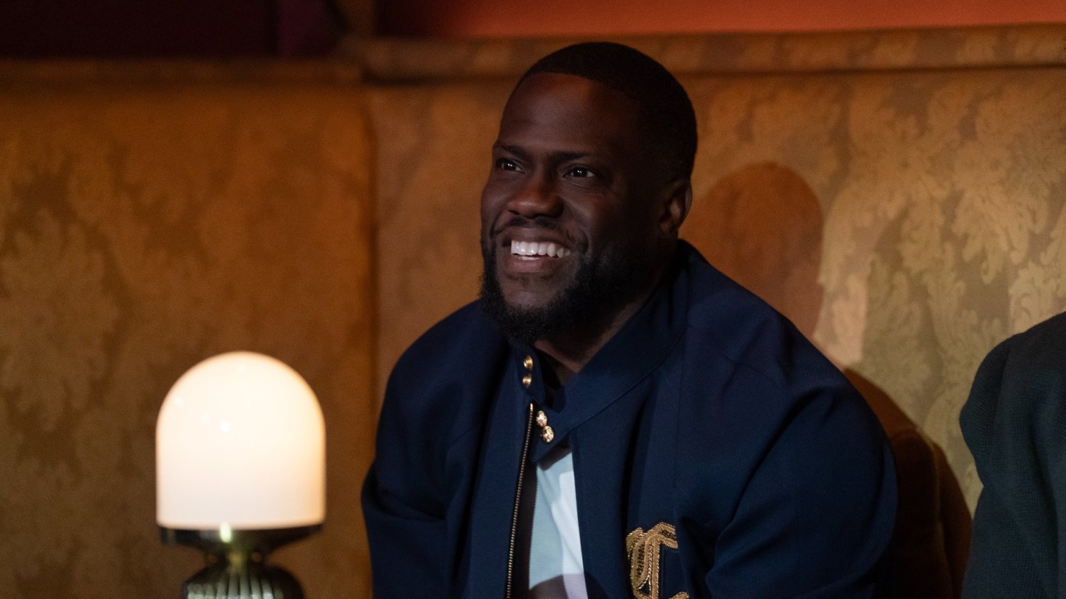 Kevin Hart gaat voor Netflix op zoek naar een nieuwe komediester