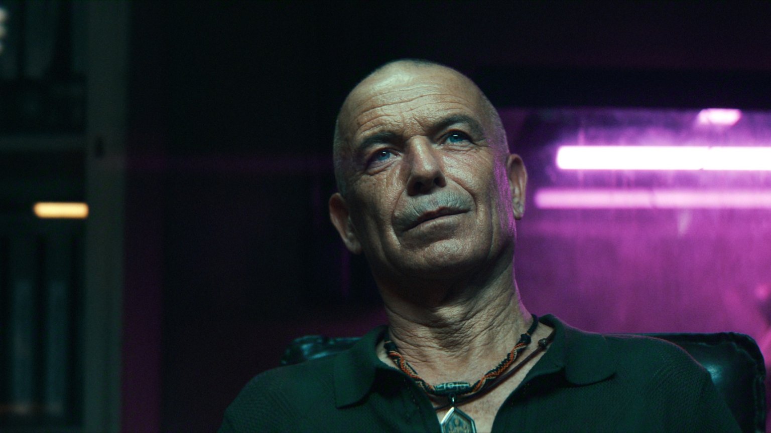 Raymond Thiry nu te zien op Netflix in nieuw seizoen van spannende actieserie