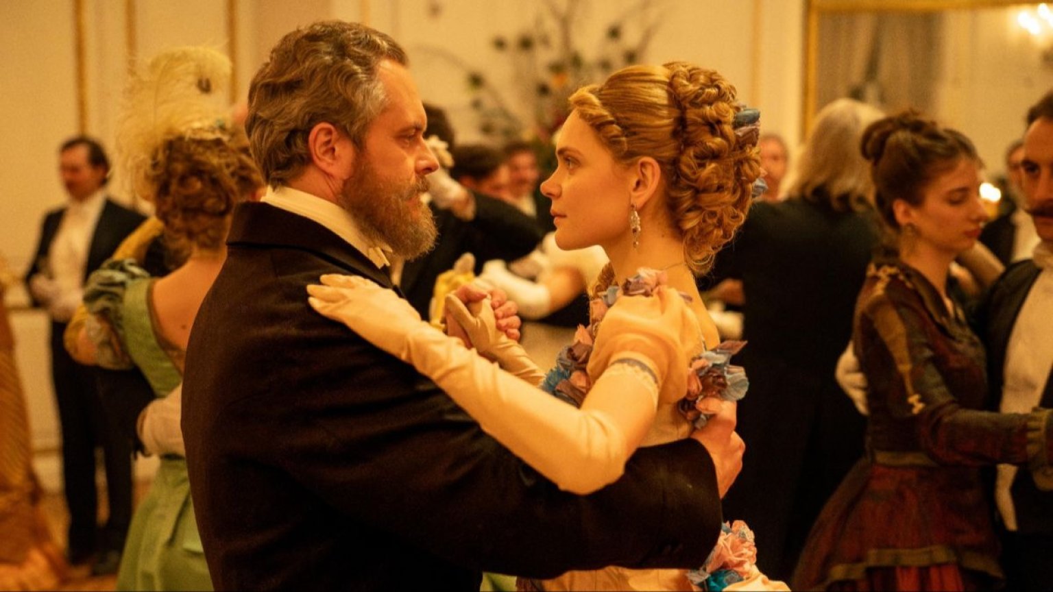 Eerste beelden: nieuw ambitieus kostuumdrama 'Lalka' later dit jaar op Netflix