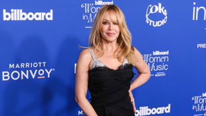 Netflix onthult eerste beelden van docuserie over popster Kylie Minogue