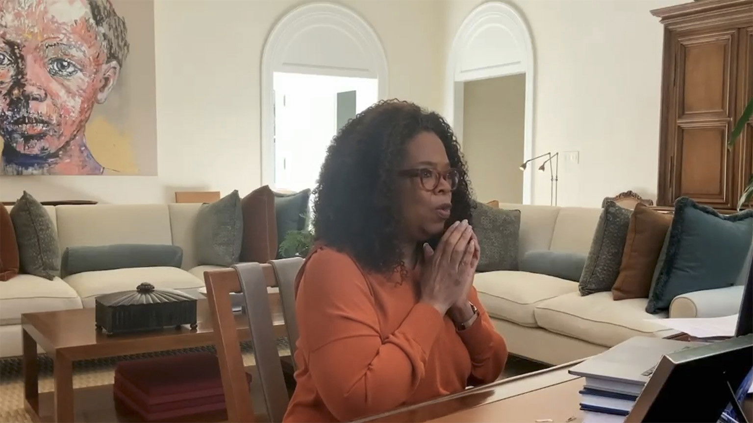Oprah Winfrey maakt voor Apple TV+ een talkshow over het coronavirus