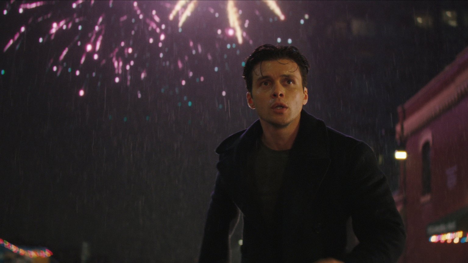 Eerste beelden: nieuwe romcom met Nick Robinson vanaf juni op Netflix