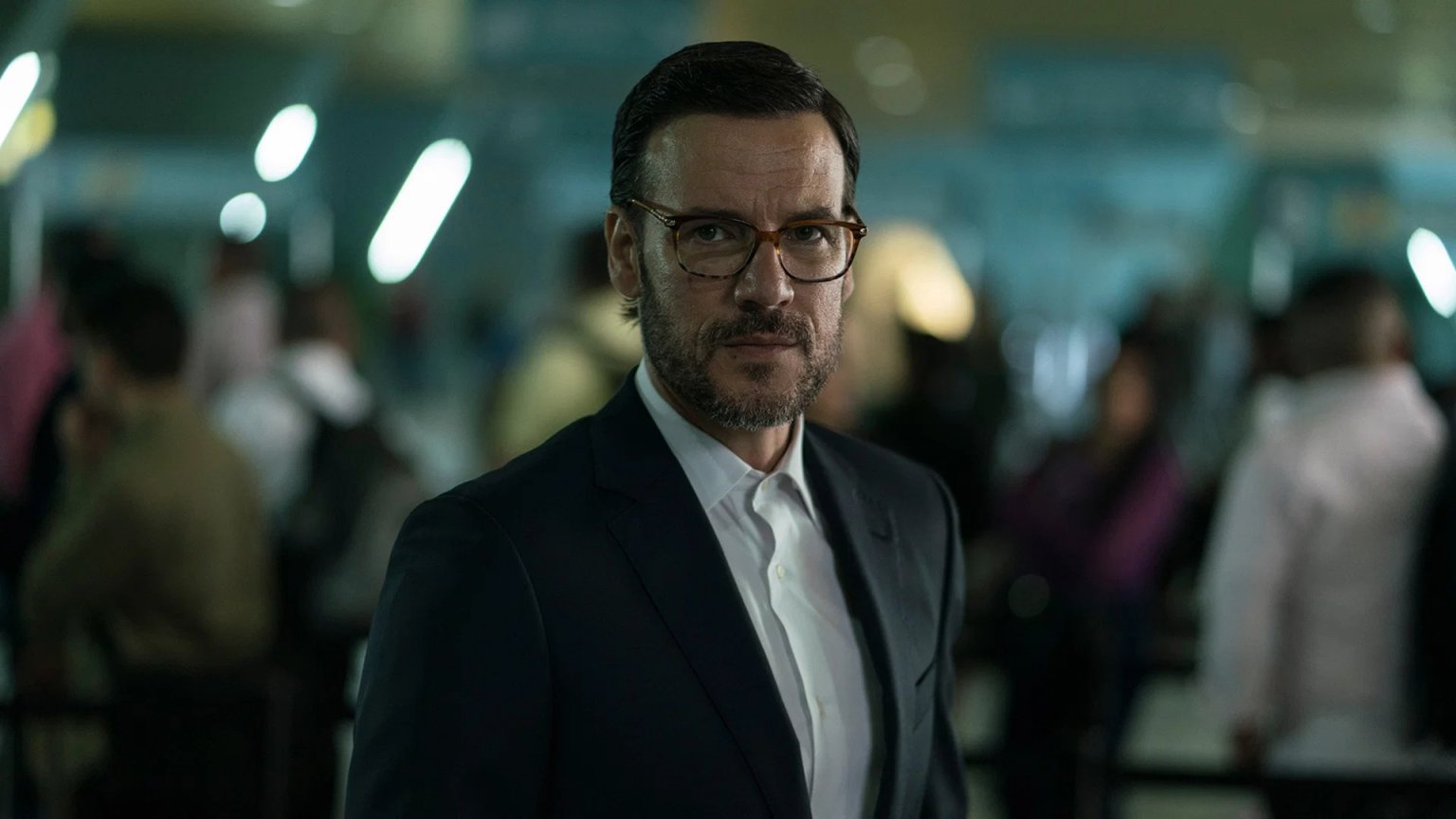 Deze mysterieuze Spaanse misdaadserie verdwijnt komende week van Netflix