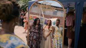 De dames uit 'Sweet Magnolias' trekken naar New York in  trailer van seizoen 5