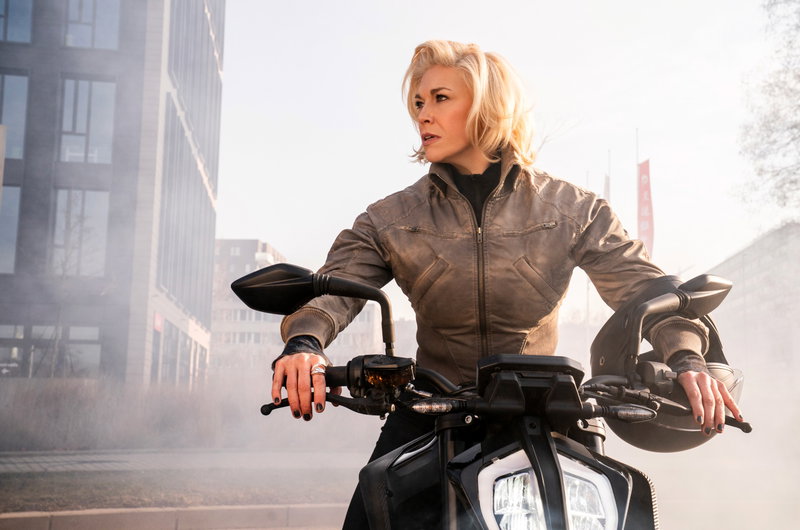 Hannah Waddingham in 'Ride or Die'. Afbeelding via Dušan Martinček/Prime