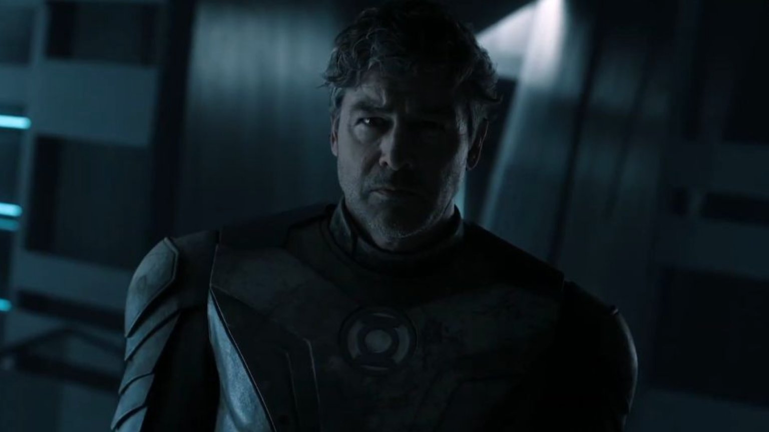 Hal Jordan te zien in Green Lantern-pak in nieuwe trailer van 'Lanterns'