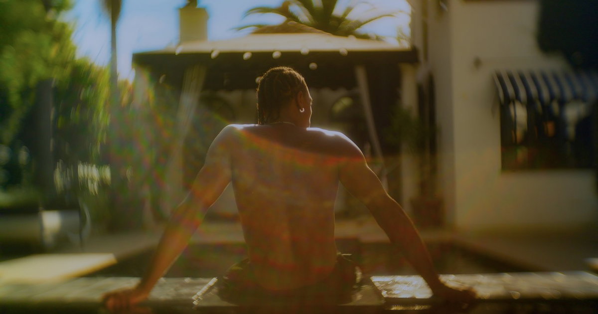 New reality series about a group of rich friends in Southern California now on Netflix New reality series about a group of rich friends in Southern California now on Netflix