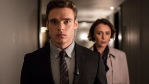 Volop lof voor mysterieuze politieke serie op Netflix: 'Moet er even van bijkomen!'