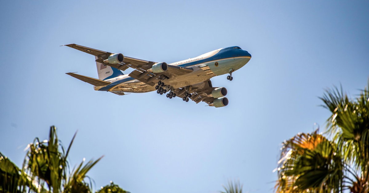 Air Force One crashes in new Netflix thriller from makers ‘Carry-On’ and ‘The Batman’ Air Force One crashes in new Netflix thriller from makers ‘Carry-On’ and ‘The Batman’